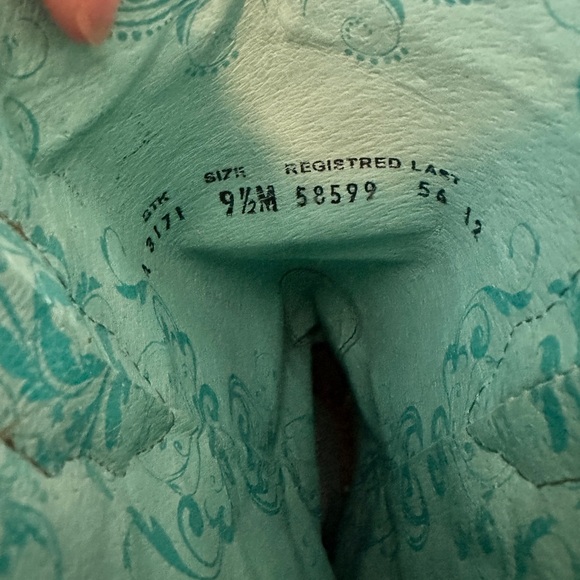 Corral 9.5 Red Boots - Picture 5 of 11